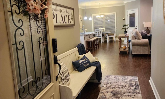 Searcy House | "OUR PLACE" Comfy New 3 Bdm/2 Bath in Searcy, AR minutes from Harding University