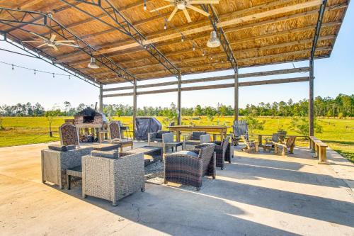 Fountain House | Outdoor Entertainment Area Fountain Family Home!