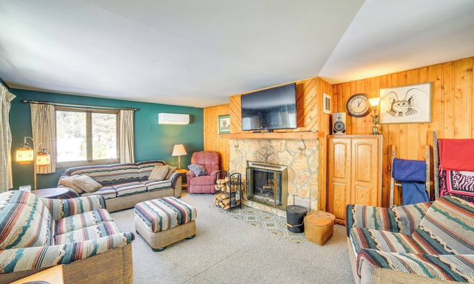 Athelstane House | Outdoor Paradise: Spacious Wisconsin Family Home