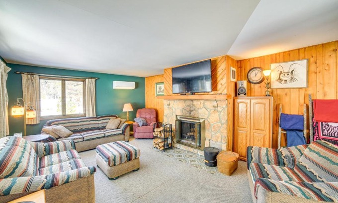 Athelstane House | Outdoor Paradise Spacious Wisconsin Family Home
