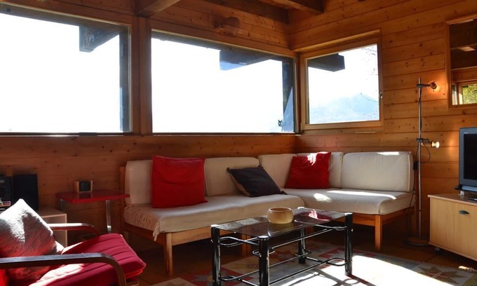 Chandolin Ski Chalet | Outside : chalet in Chandolin, for 4-6 persons, balcony, terrace, lawn with garden furnitureInside :