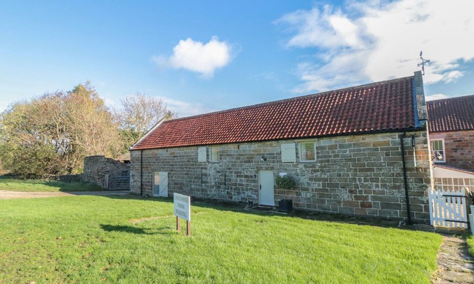 Great Fryup Dale House | OWL BARN, family friendly, character holiday cottage in Glaisdale