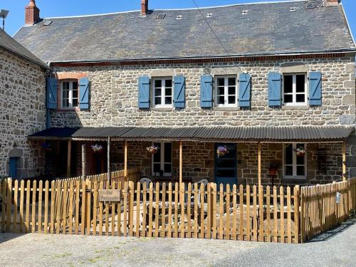 Cressat House | Owl Farmhouse, Quiet Country Retreat