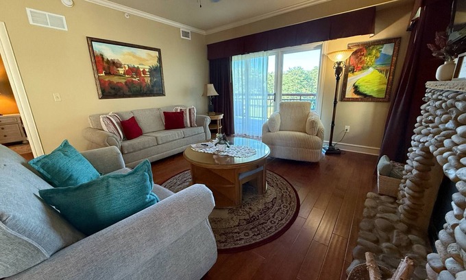 Pigeon Forge Condo | Owner Managed Riverstone Condo/Spacious End Unit/DISCOUNT 7 NTS OR MORE