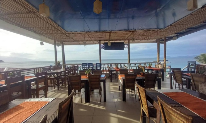 Batangas City Hotel | OYO 1130 Thrivers Hometel