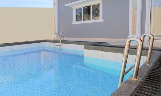 Padang Hotel | OYO 1326 Mahakam Guest House