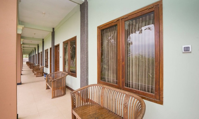 Krucil Hotel | OYO 1483 Hotel Bumi Bermi Permai