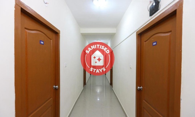 Mahindra World City Hotel | OYO 15197 Reddy's International