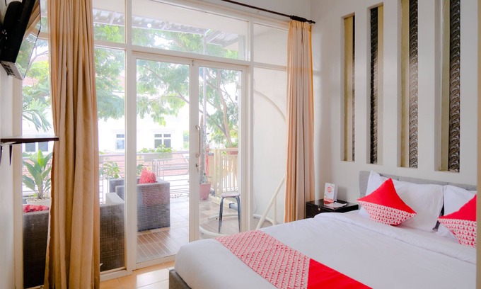 Oro Oro Ombo Hotel | OYO 2376 Tiara Residence Syariah