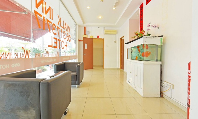 Taman Merdeka Hotel | OYO 582 Hotel Walk Inn