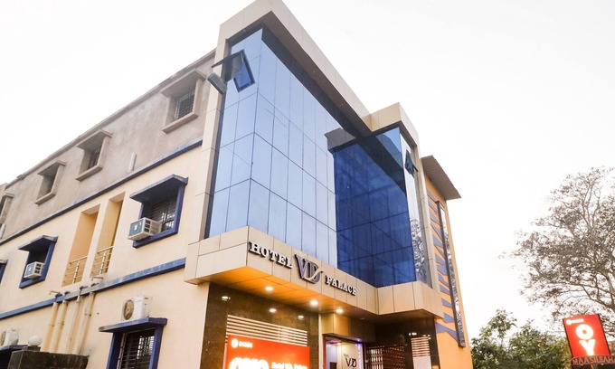 Bargarh Hotel | OYO 61384 Hotel Vd Palace