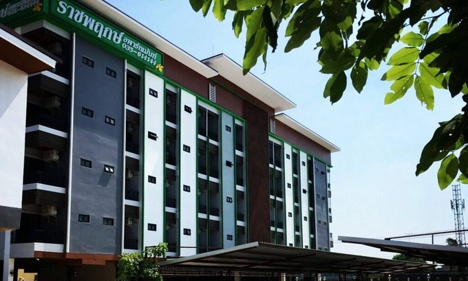 Ang Thong Hotel | OYO 75504 Ratchapruek Apartment Angthong