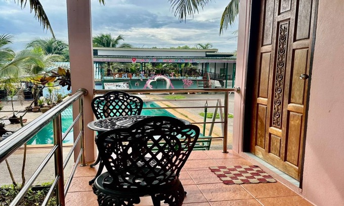 Nuea Khlong Hotel | OYO 75515 Sairung Farmstay