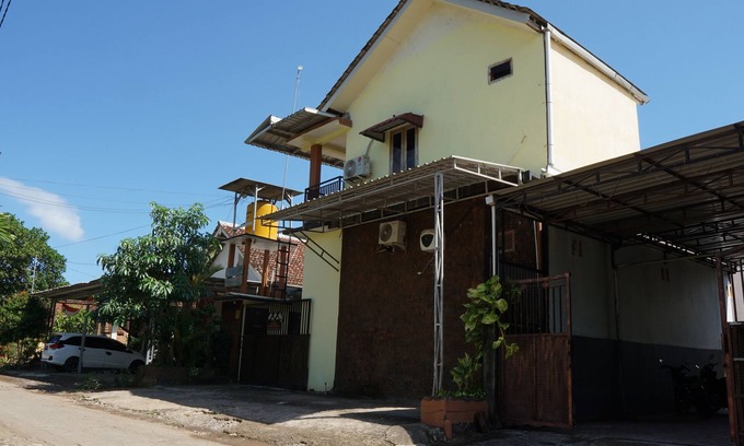 Sumberagung Hotel | OYO 92744 Coconut Island Homestay & ResortNearPantai Pulau Merah