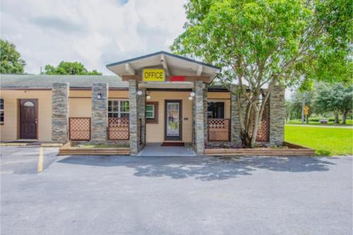 Bartow Hotel | OYO Budget Inn Bartow