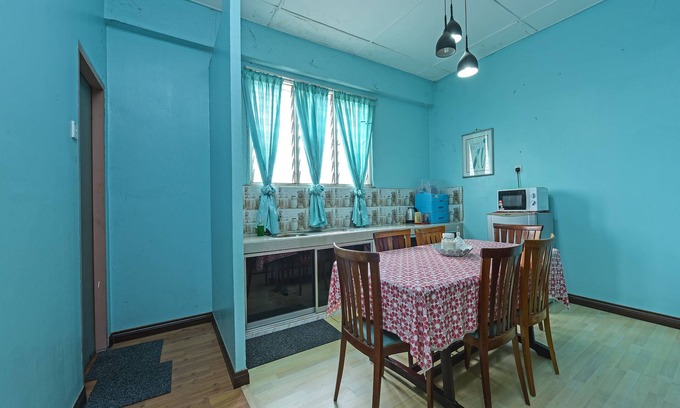 Pasir Puteh House | OYO Home 90325 Au Homestay