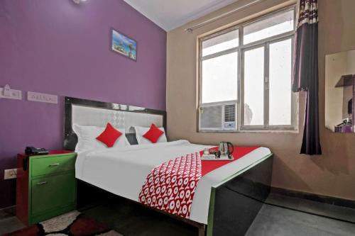 Kukas Hotel | OYO Hotel Purple Orchid