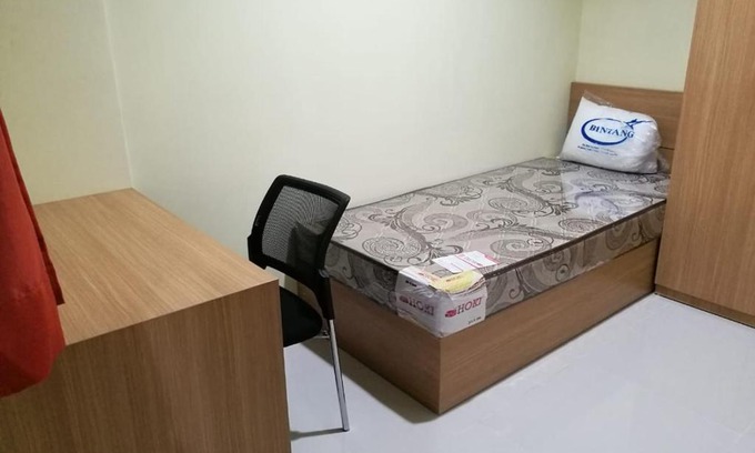 Pondok Ranji Hotel | OYO Life 2594 Kost Azarina Syariah