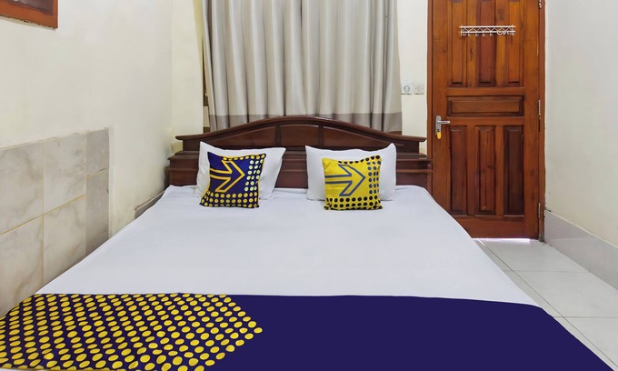 Mataram Hotel | OYO Life 93405 Montong Are Residence