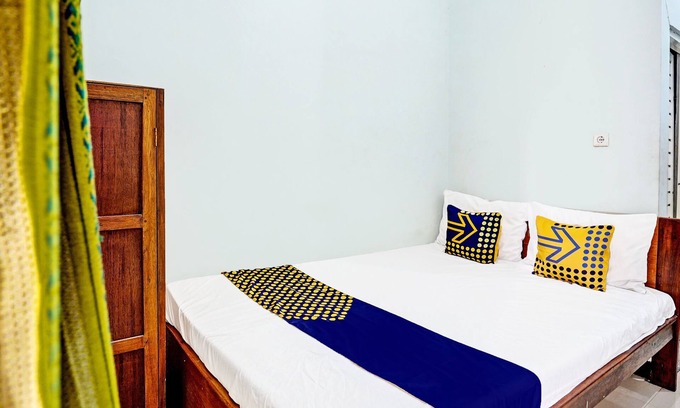 Subang Hotel | OYO Life 93841 Panorama Dewi