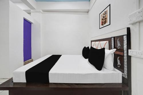 Kotputli Hotel | OYO Mahak Hotel