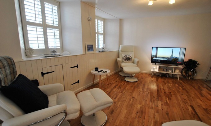 St Monans House | Oyster Cottage- relaxing retreat by the sea