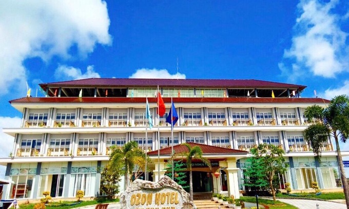 Nam Can Hotel | Ozon Hotel