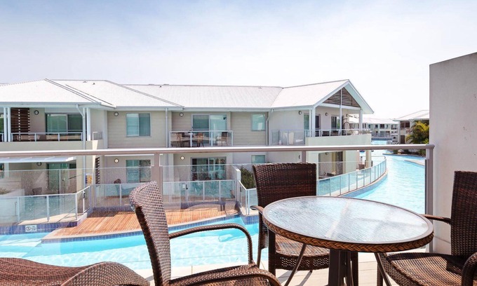 Salamander Bay Apartment | Pacific Blue 245-265 Sandy Point Rd - Dual Key Access, air conditioned unit with resort facilities and linen supplied