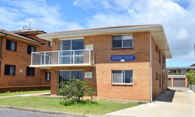 South West Rocks Apartment | Pacific Court 2 - walk to the beach