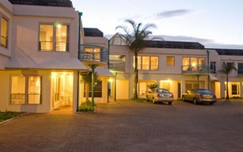 Gisborne Hotel | Pacific Harbour Motor Inn