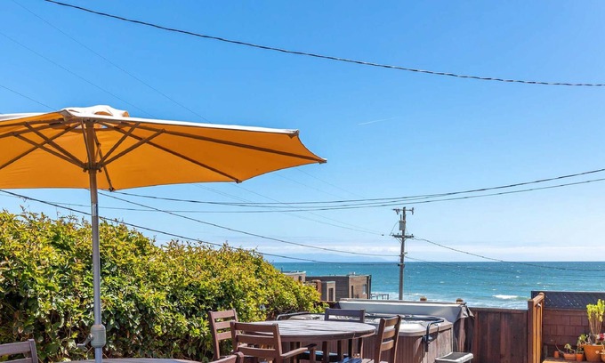 Eastside Santa Cruz House | Pacific Paradise steps from the Beach!