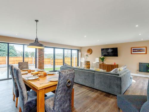 Newbold Coleorton House | Paddocks View