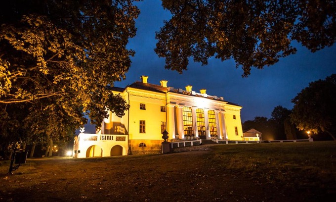 Siauliai County Hotel | Pakruojis Manor's Palace Boutique Hotel