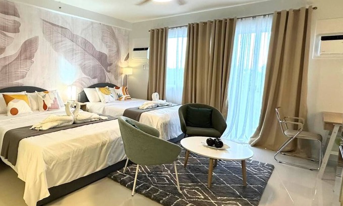 Puerto Princesa City Centre Condo | Palawan Condo with Pool and Gym Access