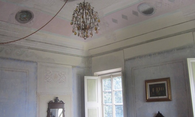 Crespina Apartment | Palazzo Apartment for 6 people