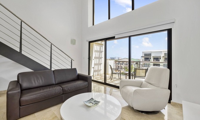 Washington Resort | Palm Aruba Condos