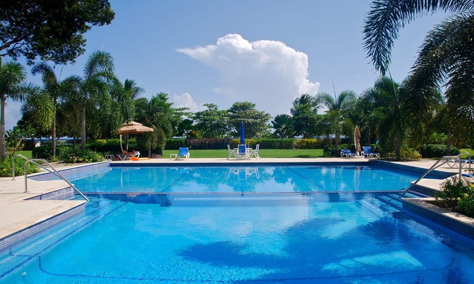 Saint Matthias Condo | Palm Beach 109 Hastings Barbados, 3 Bdrm condo. Beachfront, Pool, Best location!