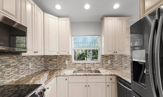Indian Trails House | Palm Coast Getaway Fast Wi-Fi Near Flagler Beach