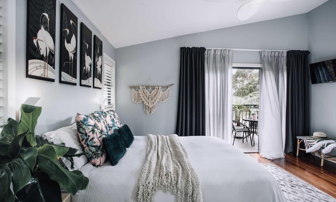 Terrigal Apartment | Palm House by Coast Hosting