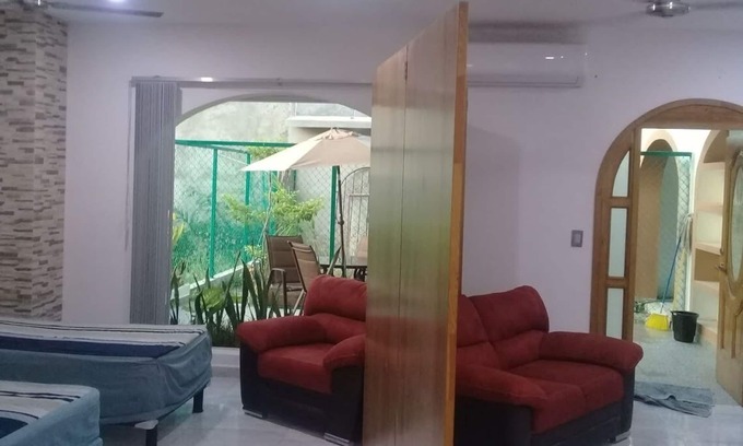 R Apartment | PALMAS DE CHAHUE 1 (700 SF)