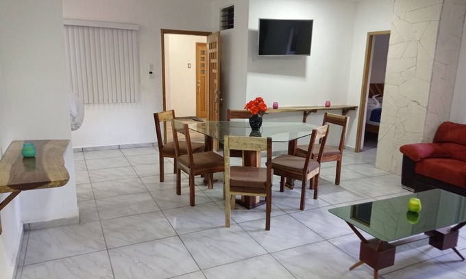 R Condo | PALMAS DE CHAHUE 2 (1,130 SF)