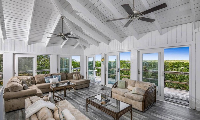 George Town House | Palmetto Palms