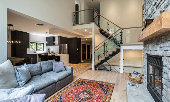 Mont-Tremblant House | Panache 617 | Luxurious | Ski-in/out | Hot tub | Tremblant Living