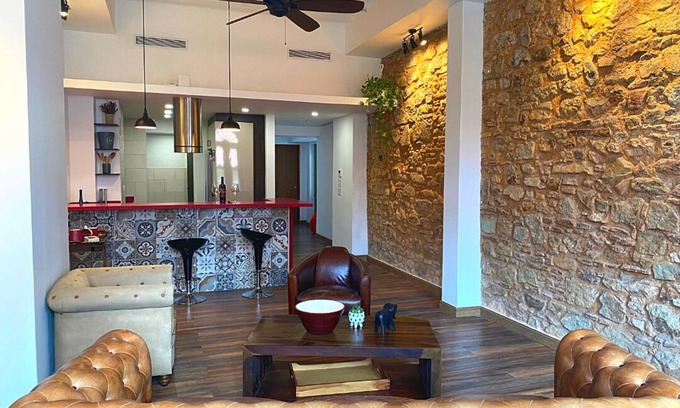 Casco Viejo Apartment | panama charm