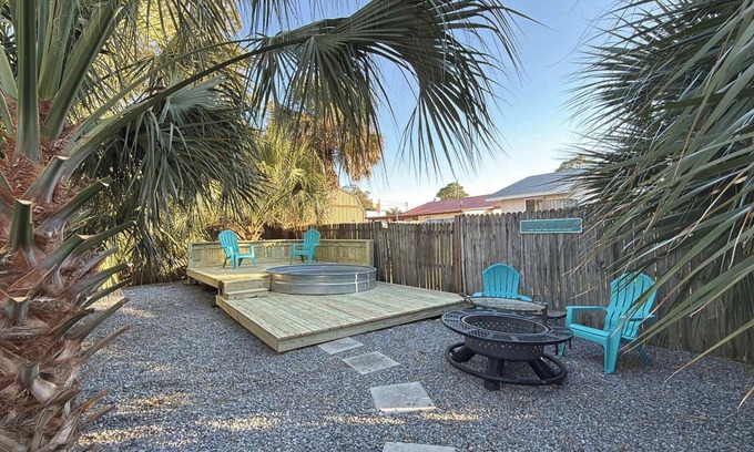 Silver Sands House | Panama Oasis ~Pool & Deck~Walk to Beach~Fire Pit