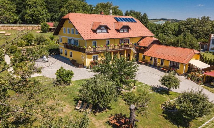 Ptuj Bed & Breakfast | Panorama B&B