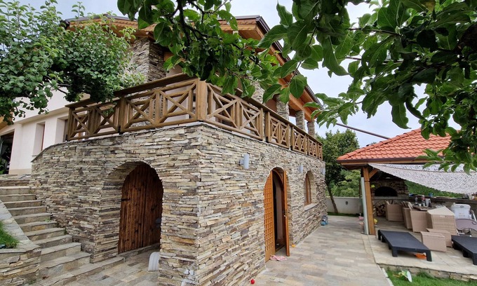 Razlog Ski Chalet | Panorama Pines Lodge