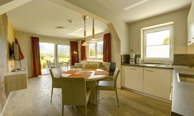 Drobollach am Faakersee Bed & Breakfast | Panoramasuite mit Seeblick - Typ PS - Seepark Drobollach