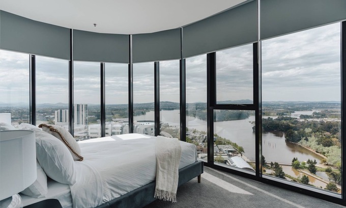 Belconnen Apartment | Panoramic Lake View 2-Bed with Pool, Gym and BBQ