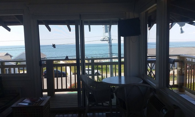 North Truro Apartment | PANORAMIC VIEWS! Front Studio Unit Beach Across Street.